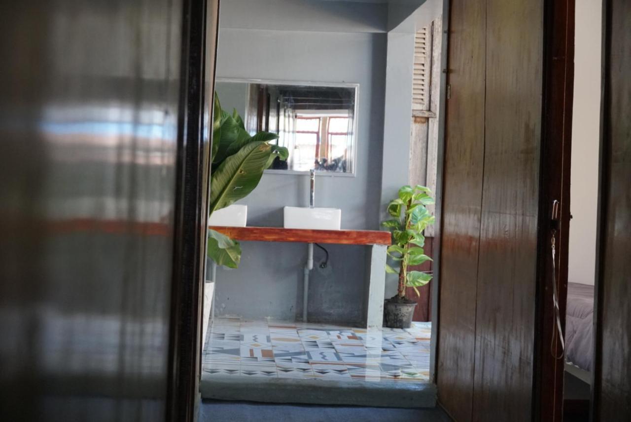 White Rose Guesthouse Kaoh Touch Luaran gambar